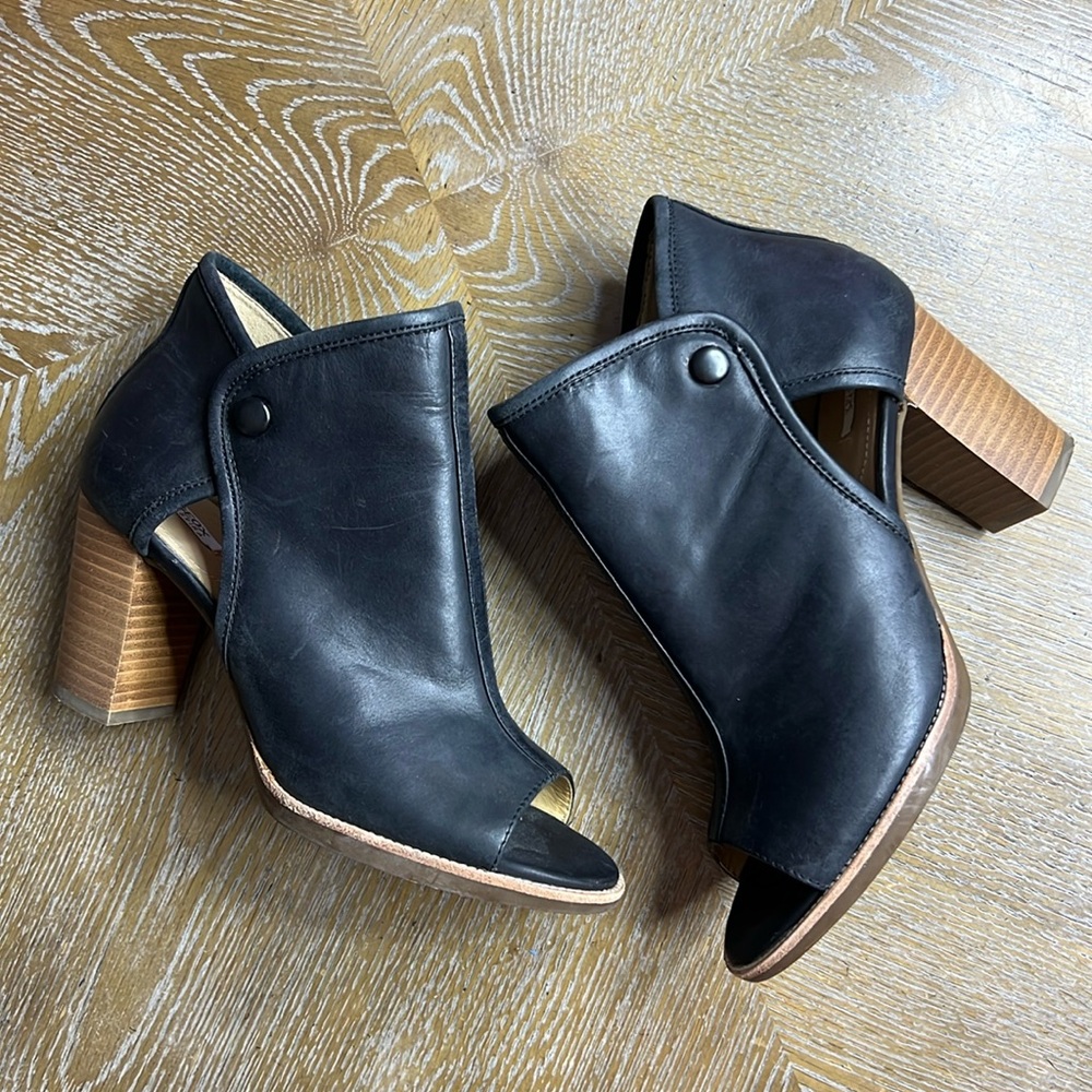 GEOX Black Callie Open Toe Italian Leather Bootie 36